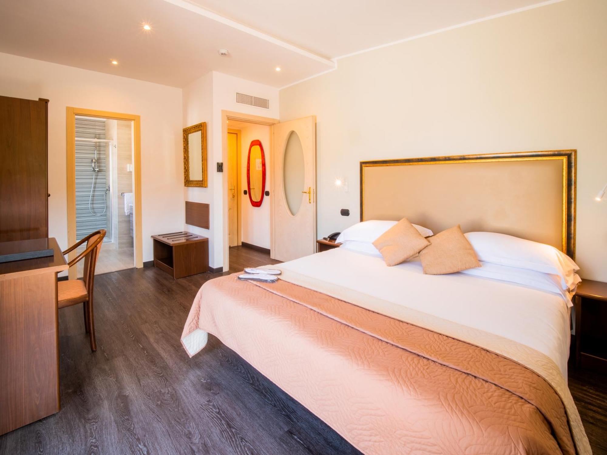Hotel Central Wellness Сорренто Екстер'єр фото