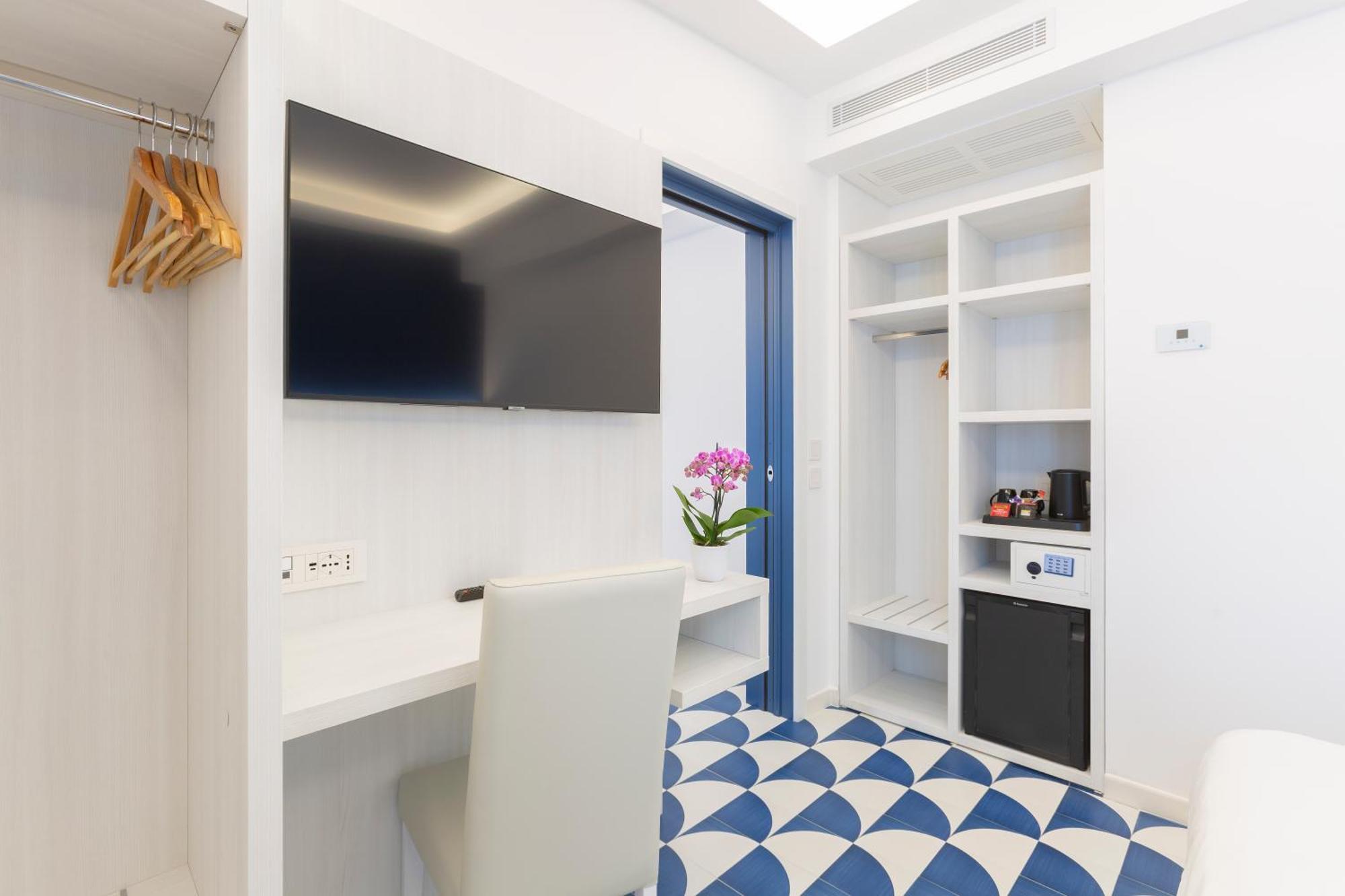 Hotel Central Wellness Сорренто Екстер'єр фото