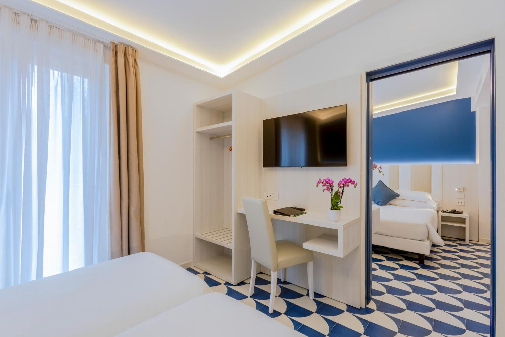 Hotel Central Wellness Сорренто Екстер'єр фото