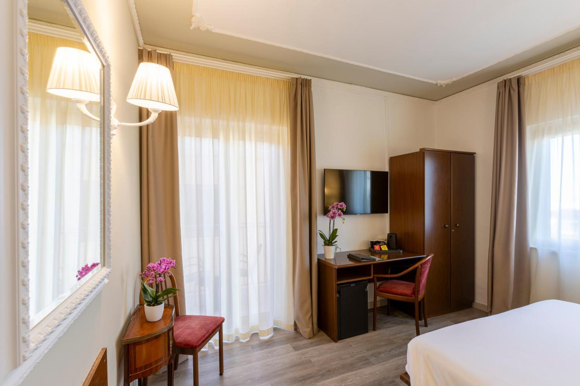 Hotel Central Wellness Сорренто Екстер'єр фото